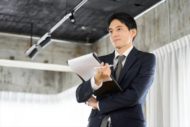 官公庁営業における情報収集の効率化とサポート活用法